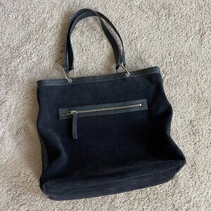 Banana Republic EUC Vintage Black Leather bag. Silver hardware.Classic, minimal